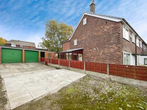 Photo 14- click for photo gallery